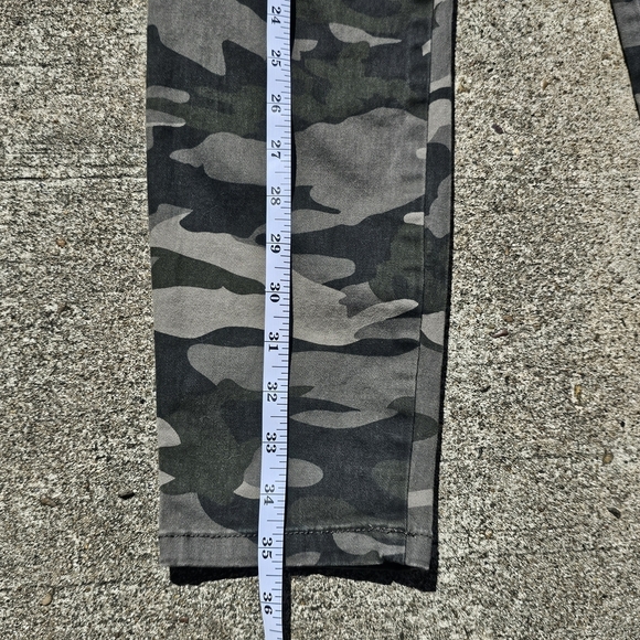 Camouflage Lucy pull on ankle leggings - Picture 4 of 9